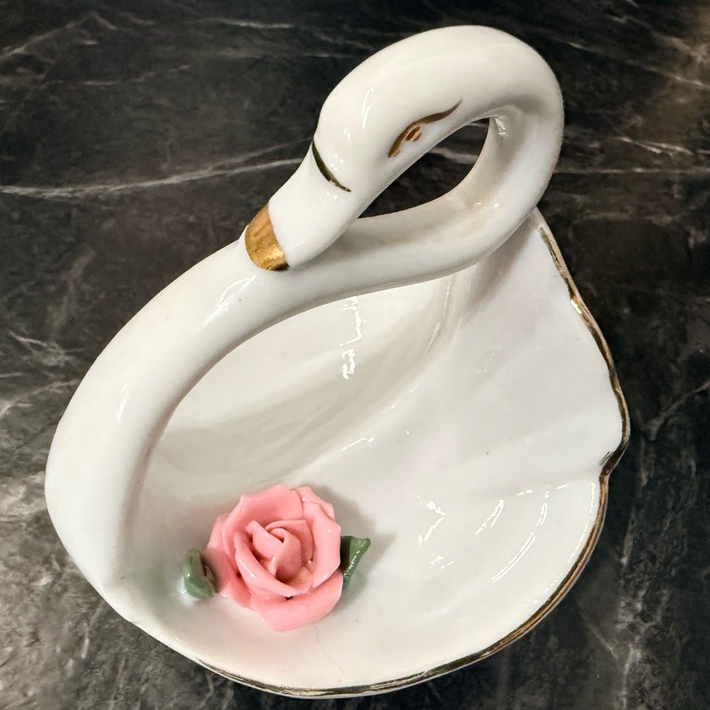 Decorative Swans Pin Cushion, Ring Holder and Dish - Picture 10 of 16